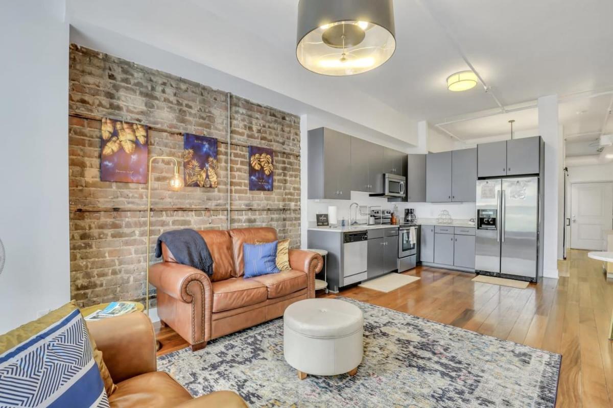 Lush Savannah Loft - Near Plant Riverside District エクステリア 写真