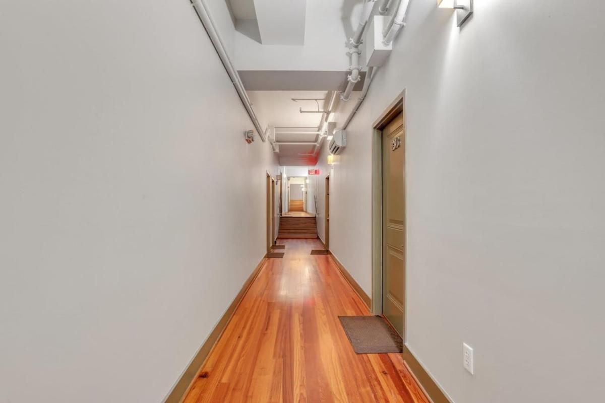 Lush Savannah Loft - Near Plant Riverside District エクステリア 写真