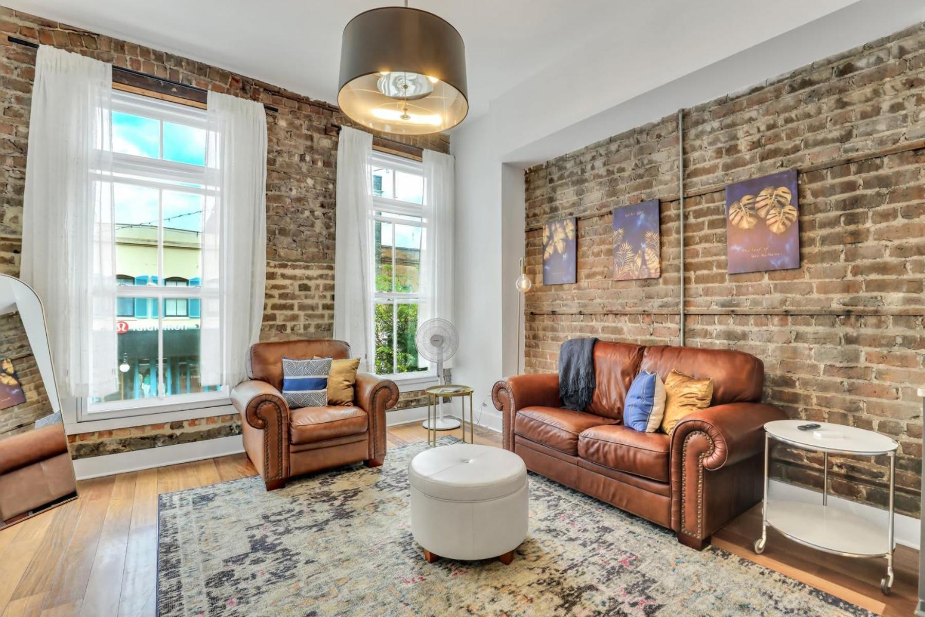 Lush Savannah Loft - Near Plant Riverside District エクステリア 写真